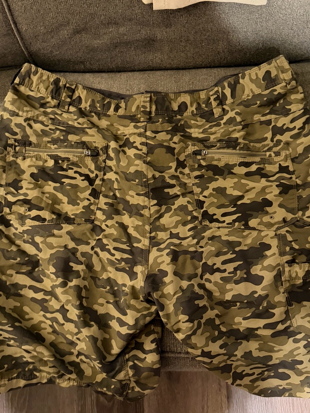 Camo Men's Cargo Shorts - Olive Green